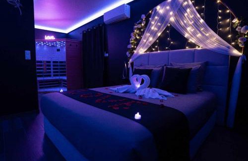 Roquebrune-sur-Argens House | LA NUIT DES SECRETS Love Room 4 étoiles avec Jacuzzi et Sauna