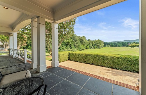 Reva Apartment | La Paris- Prince Michel Vineyard & Wineryn