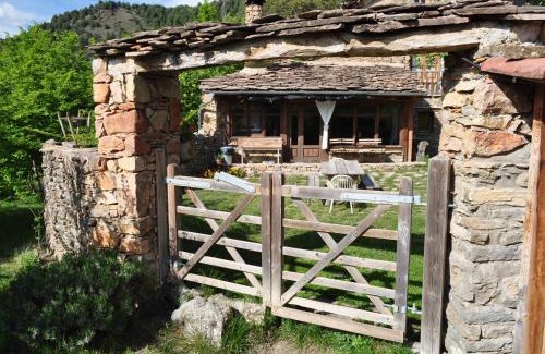 Coll de Nargo House | La Pegatera Masia rodeada de bosque ideal para desconectar