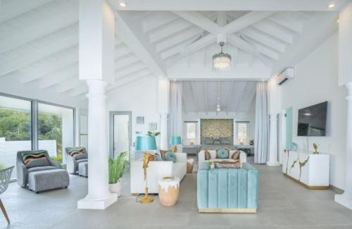 Les Terres Basses Villa | La Perla Bianca - 1 BR Beachfront Luxury Villa offering utmost privacy