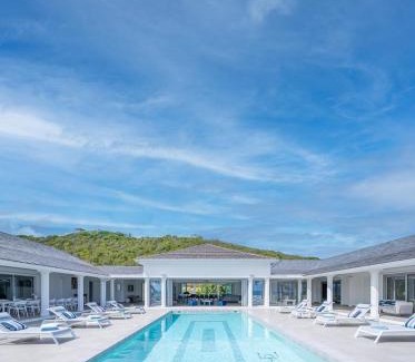 Les Terres Basses Villa | La Perla Estate - 7 BR Luxury Beachfront Villa with utmost privacy