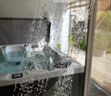 Braine Apartment | La petite Brainoise - Gîte avec salle jacuzzi 120 jets