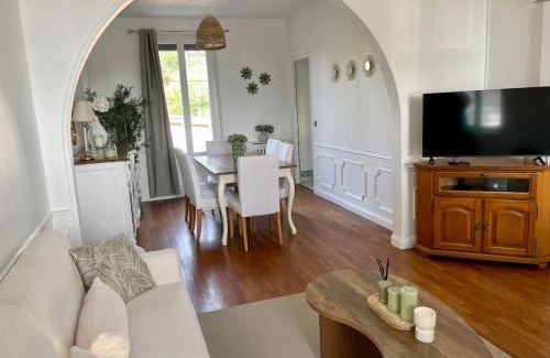 Margny-les-Compiegne Apartment | La petite Compiégnoise