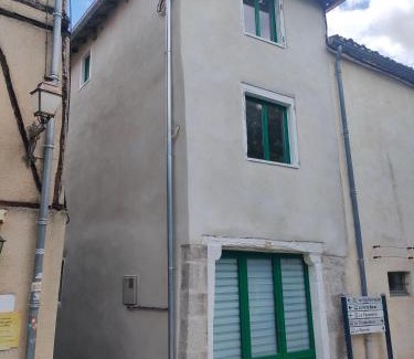 Saint-Antonin Noble Val Apartment | La petite maison