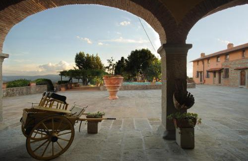 San Donato in Fronzano Apartment | La Piazza di San Donato