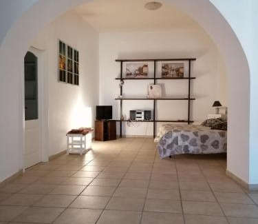 Pignola Apartment | La piazzetta