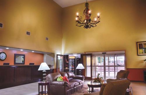 Alice Hotel | La Quinta by Wyndham Alice