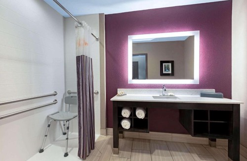 West Monroe Hotel | La Quinta by Wyndham West Monroe