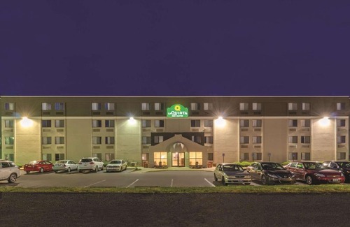 Warwick Hotel | La Quinta by Wyndham Warwick Providence Airport