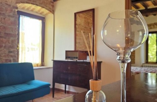 Fossato di Vico House | La Rosa dei Venti - Maestrale [Country House]