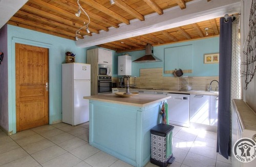 Vaulx En Velin Village Apartment | La Roue Avant - VAULX EN VELIN