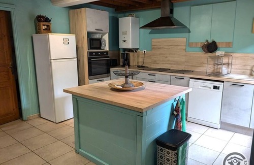 Vaulx En Velin Village Apartment | La Roue Avant - VAULX EN VELIN