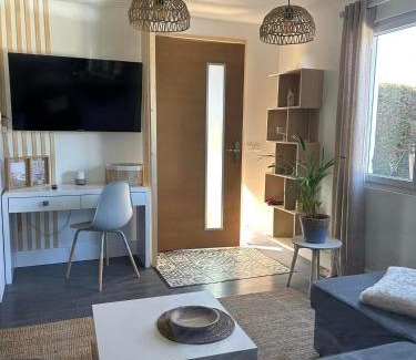 Aubignosc House | La Salamandre de l Olivier - Le Laurier