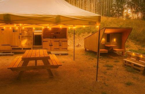 Saint-Martin-du-Puy Other | La Sauterelle Gîte insolite bord du lac de Chaumeçon, Morvan