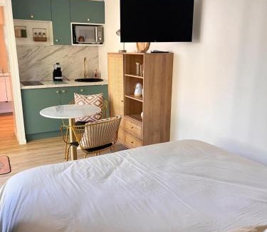 Gradignan House | La suite de cœurs avec jacuzzi