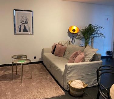 Liege Apartment | La suite de lati