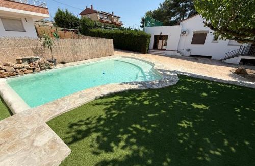 Vimbodi Ski Chalet | La Tofonera, alojamiento rural