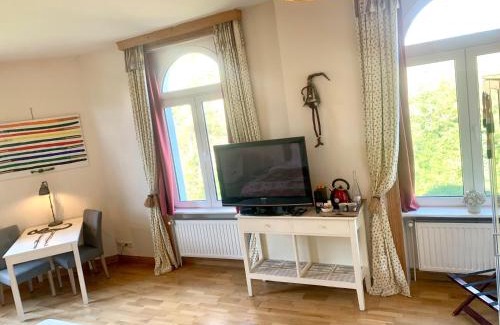 Watermael-Boitsfort Bed & Breakfast | la Tour d'Héloïse - 10' de Bruxelles