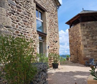 Recoules-Previnquieres House | La Tour d'Olympe