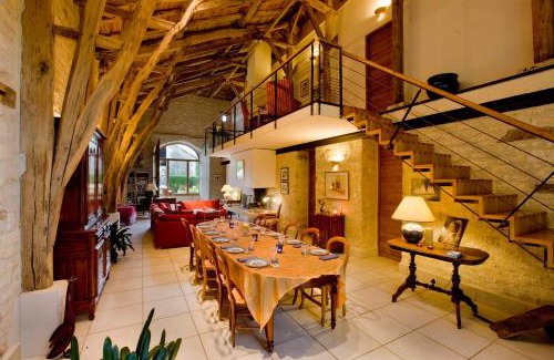 Lalbenque House | La Vayssade - Grand Gîte de charme - 14 pers - Piscine & Jacuzzi