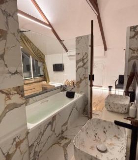 Murud House | La Vida Villa