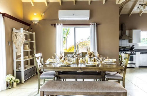 Oranjestad House | La Vie est Belle