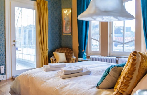 Jambes Bed & Breakfast | La Villa Balat