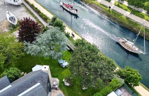 Vannes Villa | La villa M Vannes, villa les pieds dans l'eau sur le port, avec grand jacuzzi