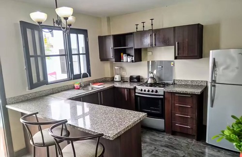 Puerto Cayo Villa | La Villa Playera.