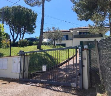 Patrignano Apartment | La vista sul mare