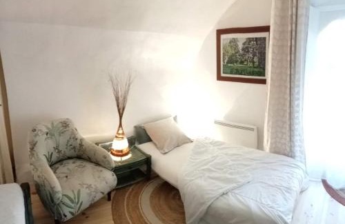 Saint-Cyr House | "La Voûte de Pierre" Gîte indépendant