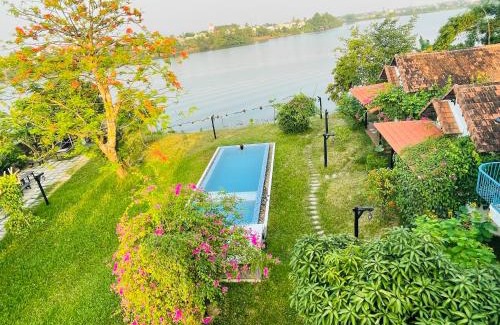 Hue Hotel | La Y Riverview