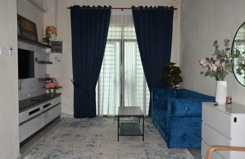 Kampung Telong House | La Zaira Homestay Telong Kandis - Free WiFi
