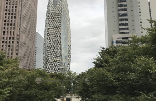 Honmachi Apartment | LA101西新宿5丁目駅から徒歩3分。新しく快適、便利な立地のお部屋です。