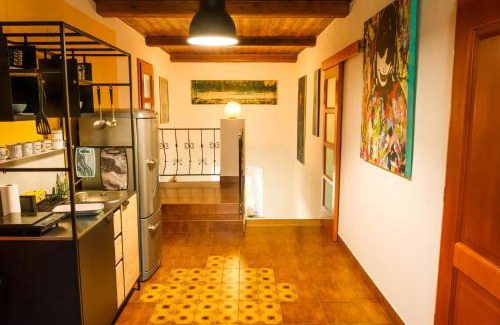 Dane House | LAAS ART GALLERY