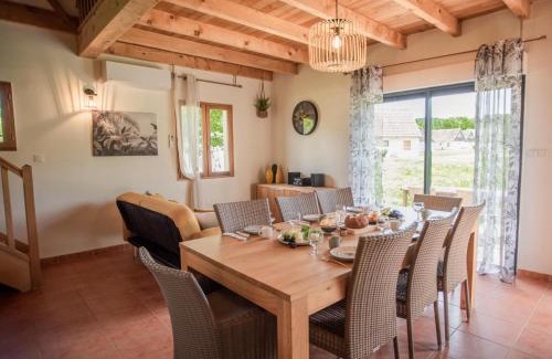 Lacapelle-Marival House | Lac Bleu nr 28