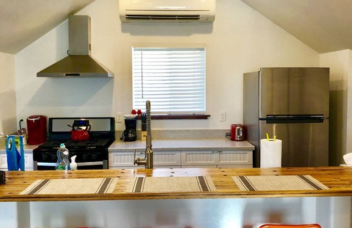 Lafayette Apartment | Lafayette Carriage House in Historic old town