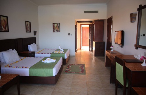 Marsa Alam Hotel | Laguna Beach Marsa Resort