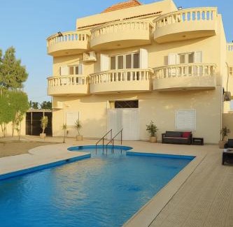 Al-'Amriyah Hotel | Laguna King - care & comfort