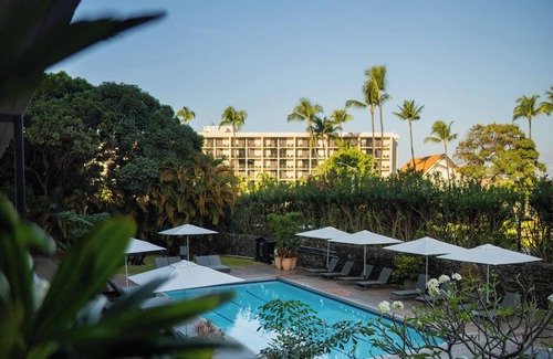 Historic Kailua Village Hotel | Laid-Back Luxury: Poolside Days & Island Exploration by Bike