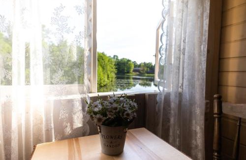 Aluksne Boat Rental | Laivu māja Ezerkrasti