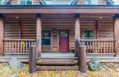 West Glacier House | Lake 5 Cabin