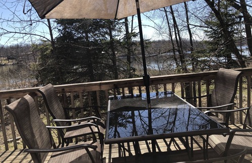 Richwood Cabin | Lake Cabin with Private Sandy Beach on Beautiful Big Sugarbush Lake