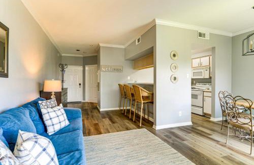 Walden on Lake Conroe Apartment | Lake Conroe Condo with Pool Access and Balcony!