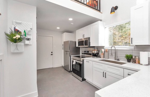 Montgomery House | Lake Conrore Pool Oasis with Tiny Home