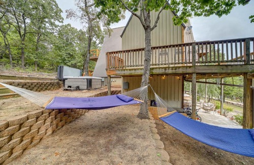 Hoyt House | Lake Eufaula Cabin with Hot Tub and Large Deck