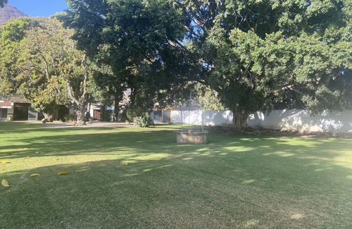 San Juan Cosala House | Lake front 3 bedroom house with a very big garden.