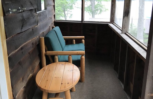 Moriah Center Cabin | Lake Front Cabin with free WiFi - Adirondacks High Peaks Region - Lake Placid