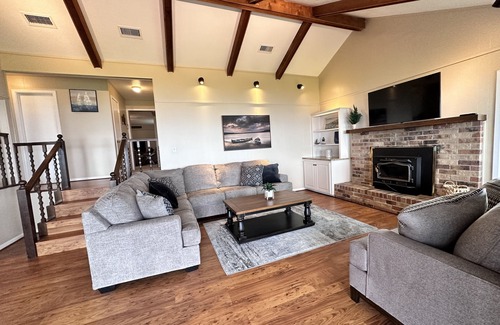 Coldspring House | Lake Front Home on Lake Livingston, Coldspring Texas!