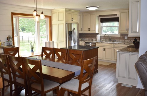 Lake Norman of Catawba House | Lake Front Home w/Dock, Kayaks, Private Pool - 4BR/3B Stunning Views, Sleeps 13!